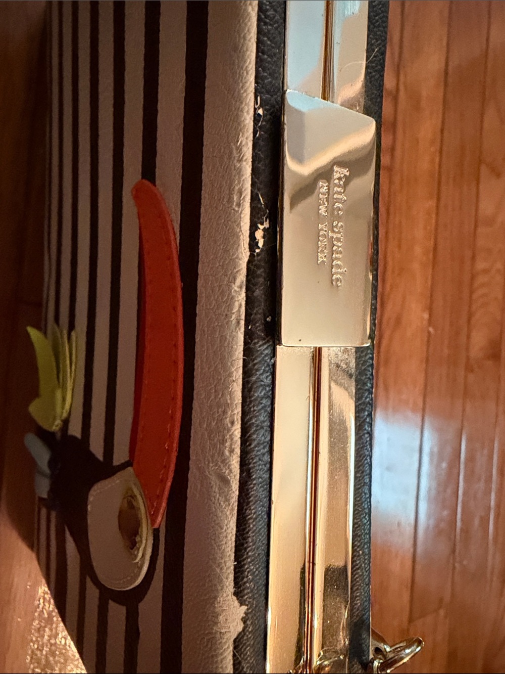 Kate Spade Striped Toucan Crossbody Bag in Black & White - Picture 11 of 12
